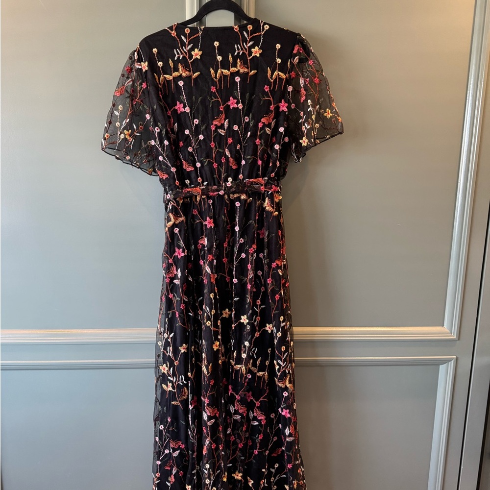 Simplee Elegant Black Floral Maxi Dress - Picture 4 of 7